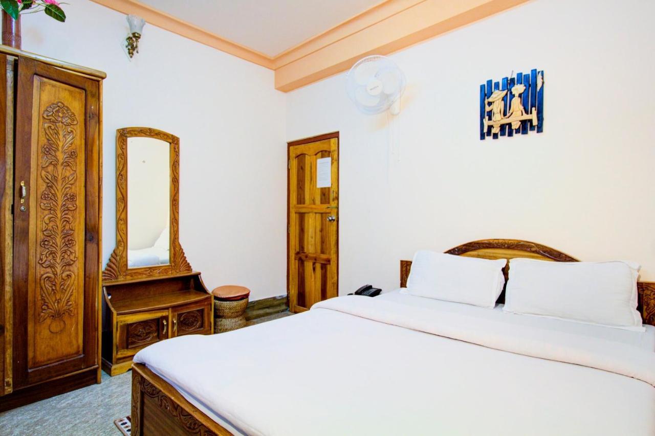 Capital O 79144 Coniferous Resort チェラプンジ エクステリア 写真