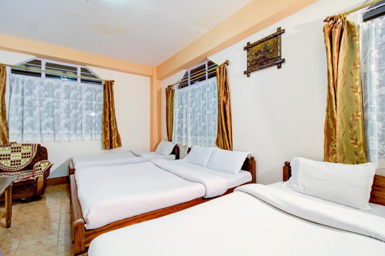Capital O 79144 Coniferous Resort チェラプンジ エクステリア 写真