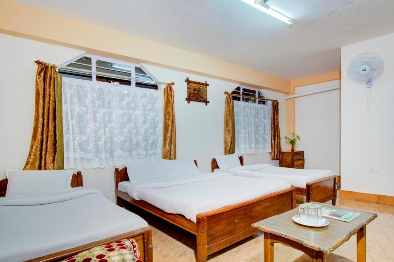 Capital O 79144 Coniferous Resort チェラプンジ エクステリア 写真