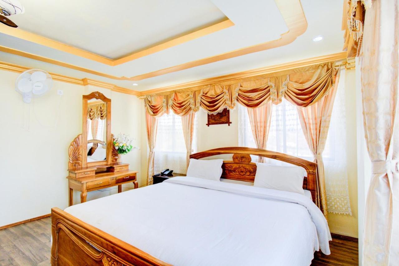 Capital O 79144 Coniferous Resort チェラプンジ エクステリア 写真