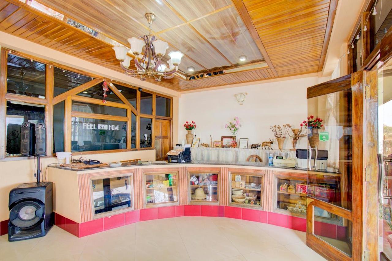 Capital O 79144 Coniferous Resort チェラプンジ エクステリア 写真