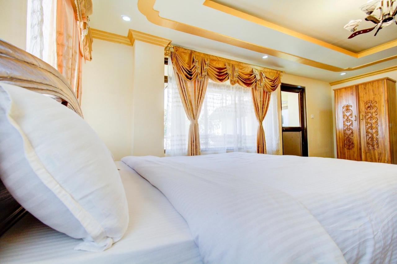 Capital O 79144 Coniferous Resort チェラプンジ エクステリア 写真