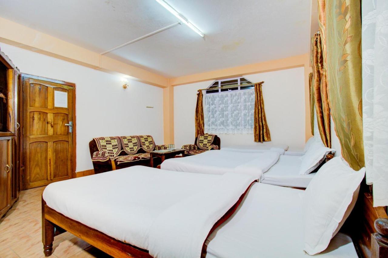 Capital O 79144 Coniferous Resort チェラプンジ エクステリア 写真